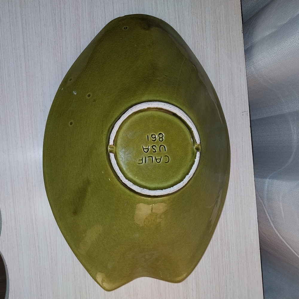 Vintage green Calif. USA display dish